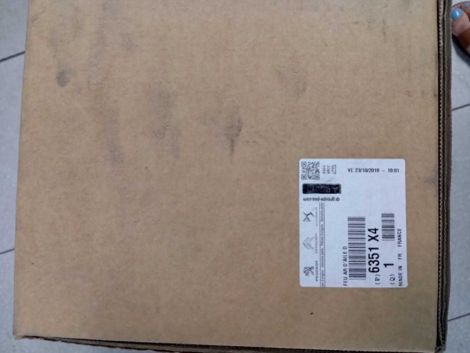 Farolim trás esquerdo