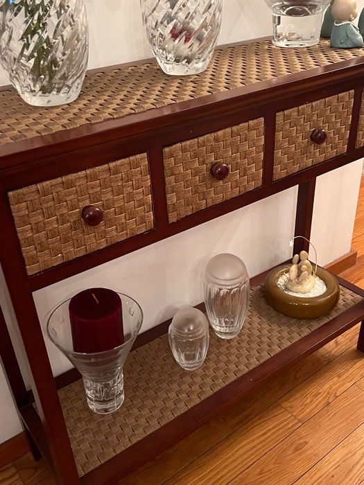 Móvel Palha com 4 gavetas