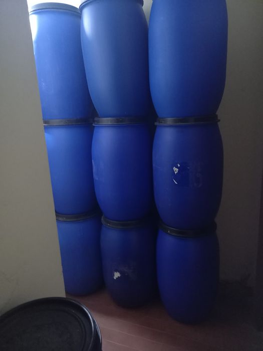 Bidons para mudar de lugar