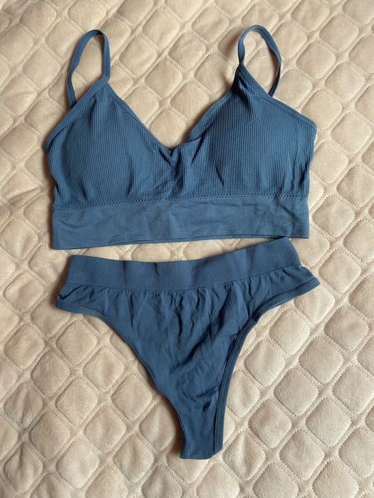 Топ + трусики розмір s-m…