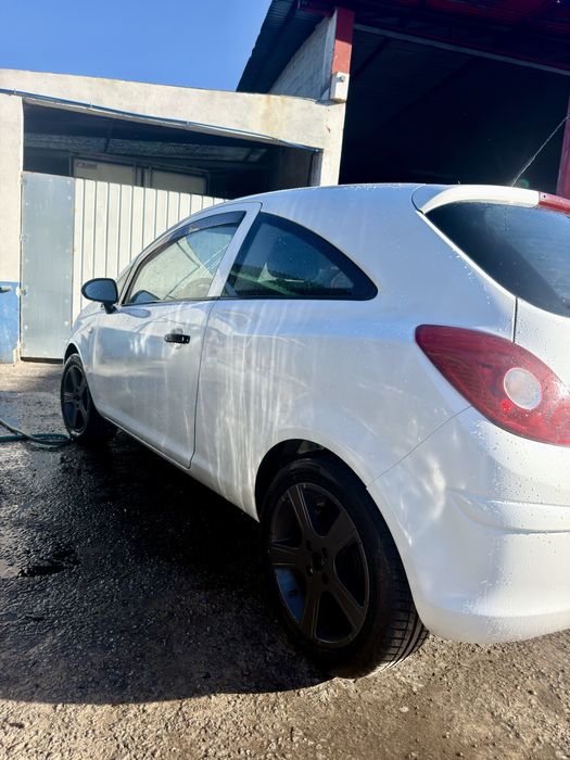 Opel Corsa 2010 5 lugares