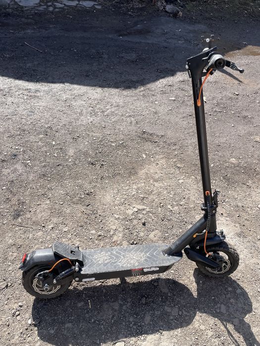 Єлектросамокат Forte E9GS .500BT