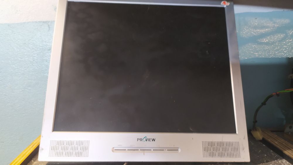 Монітори 15-17 дюймів