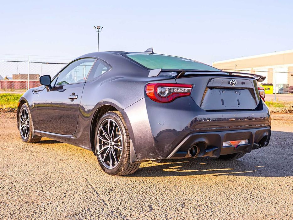 Toyota 86      2018