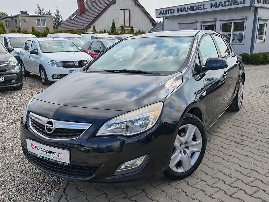 Opel Astra sprowadzone zarejestrowane