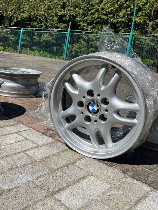диски BMW легкосплавні R16 7jx16 is46 Hayes Wheels SPA made in italy