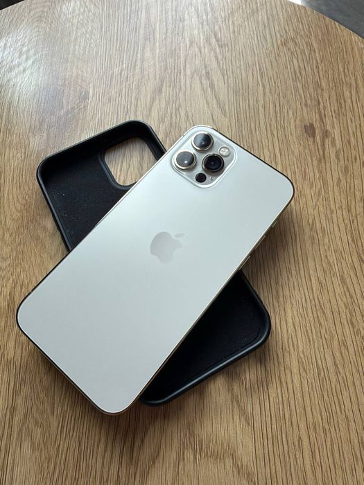 iPhone 12 pro 256 gb gold