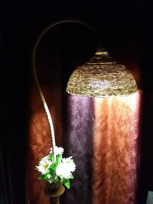 Продам торшер, ручная авторская работа.