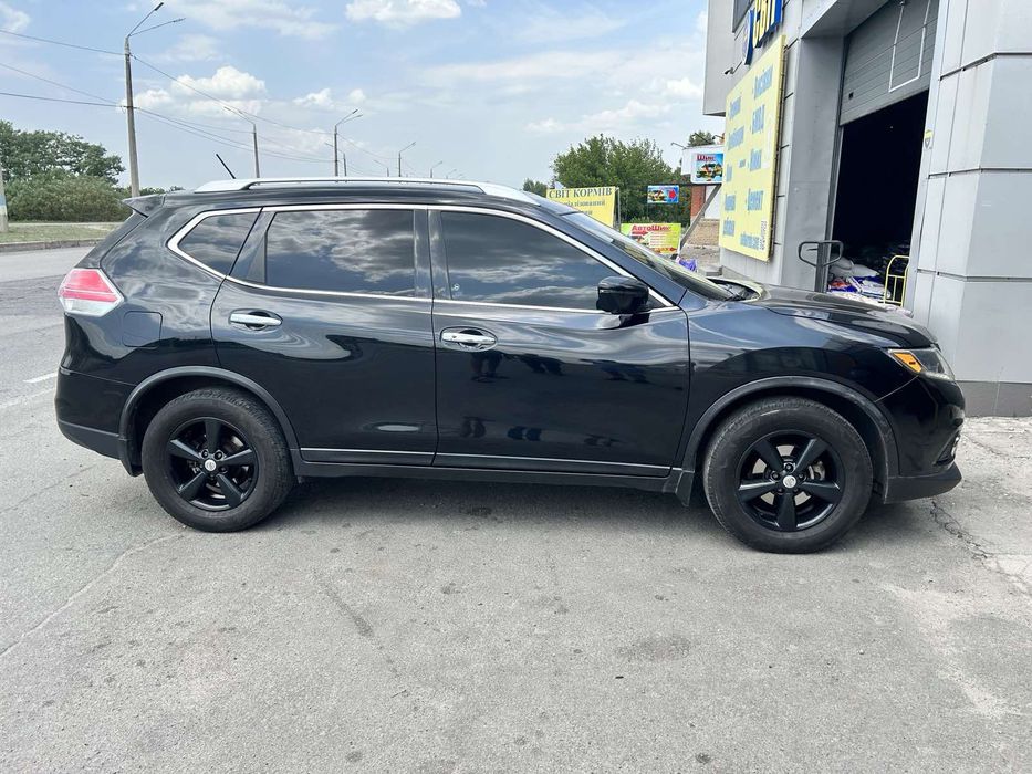 Продам Nissan rogue 2016