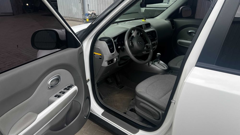 Kia Soul 2017 VIN KNAJN81EFJK029997 фото оголошення 5 з 11