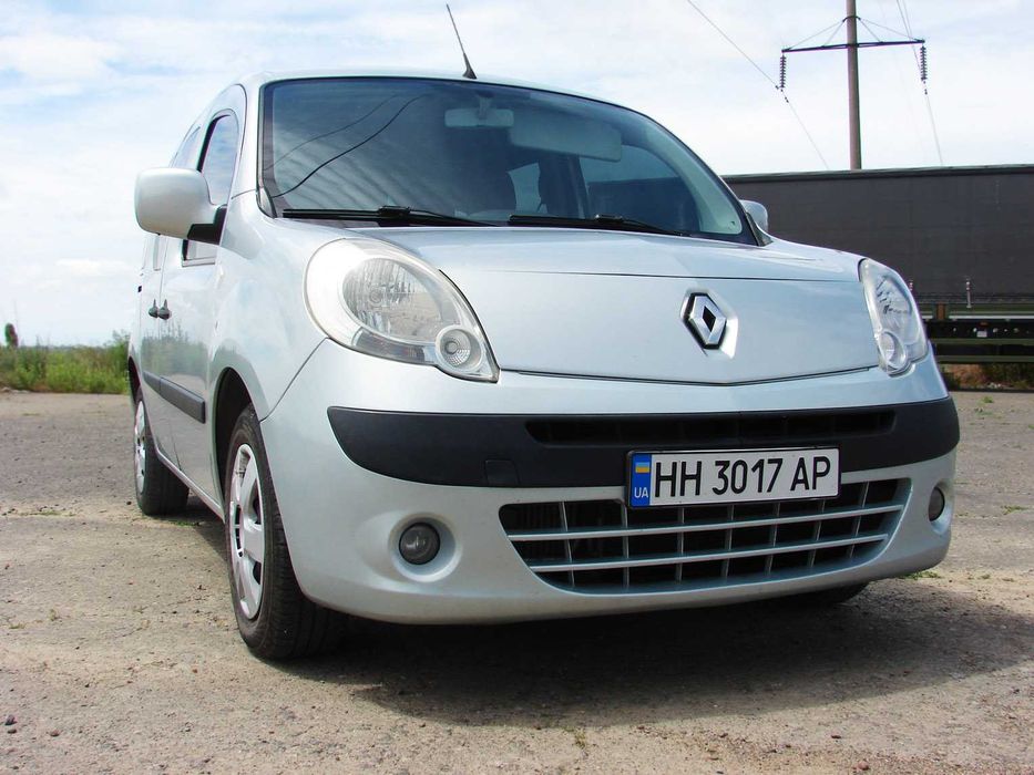 Renault Kangoo заводской пассажир 1.5 дизель механика 6-ст 2008 год