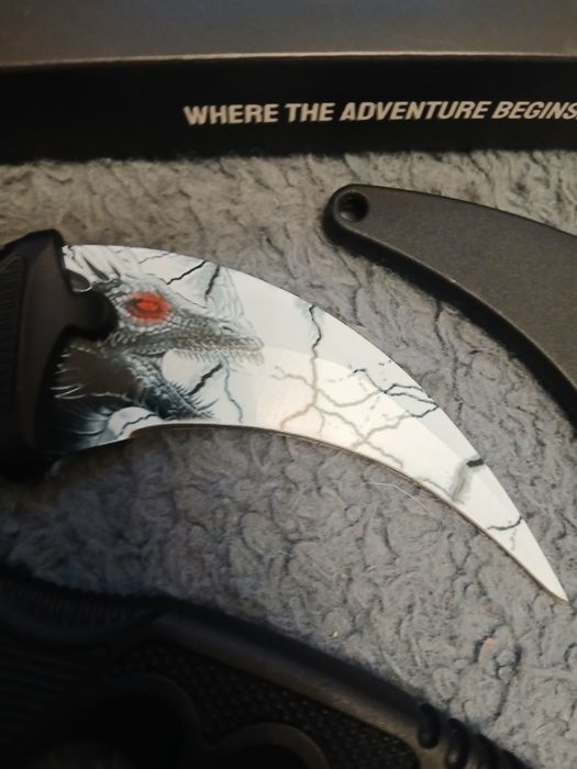 Karambit biały i czarny