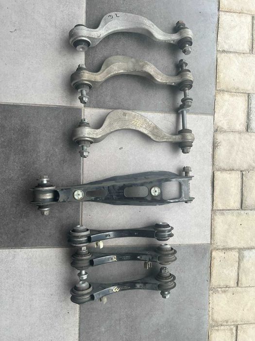 Ричаг верхній задній 33306871011 BMW X3 G01 33306871012