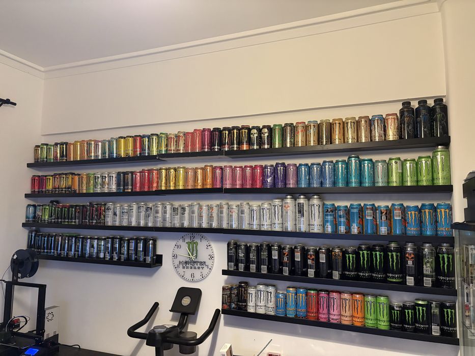 Latas de coleção Monster Energy