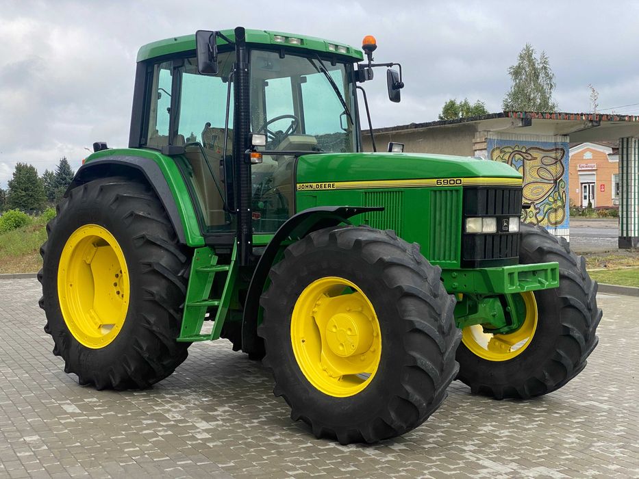 John Deere 6900 135к.с.