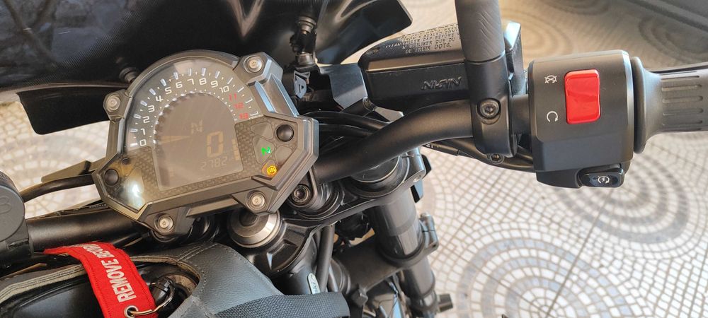 "reservada" Vendo Kawasaki  Z900  práticamente nova