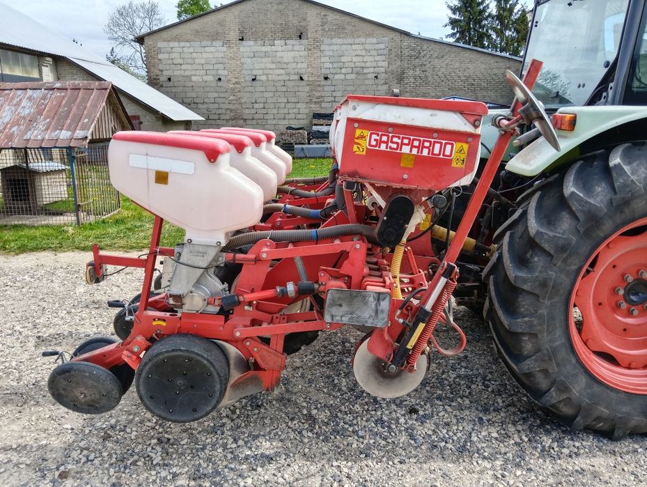 Siewnik do kukurydzy Gaspar MT 4
