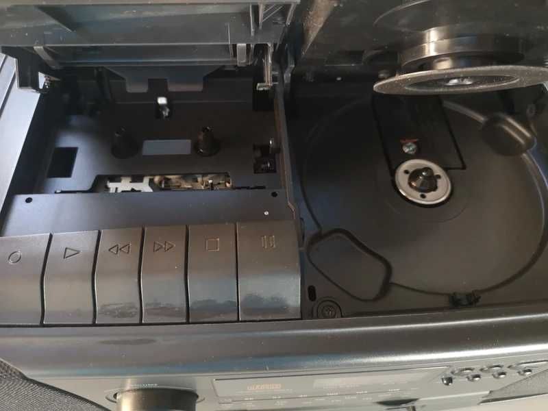 Philips AZ8030 Compact Disc Radio Cassette Recorder