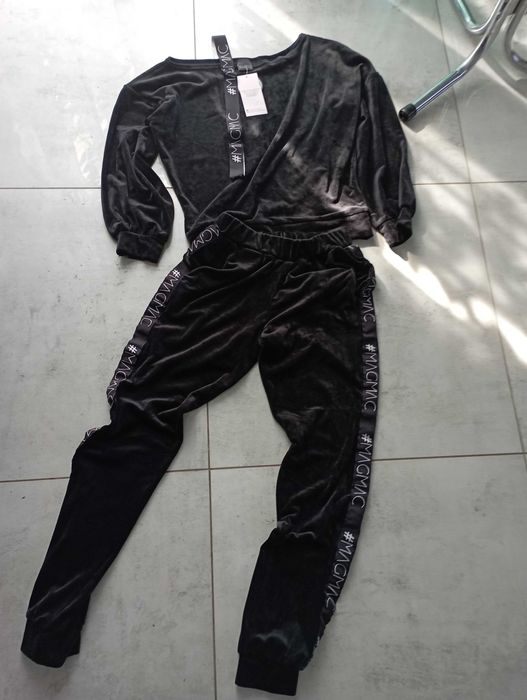Dres  damski nowy welurowy czarny
