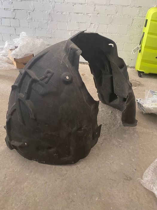 Подкрилок передний правый Audi A5b9