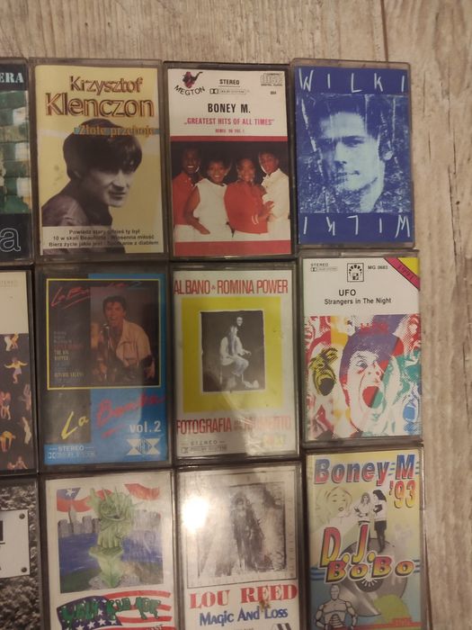 Zestaw 16 kaset audio
