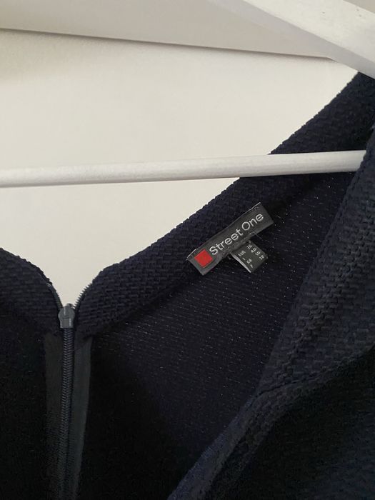 Granatowa sukienka s 36