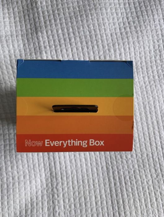 NOVA câmara Polaroid Now everything box