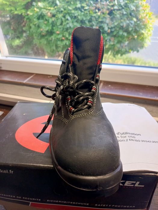 Bardzo ciepłe buty robocze 41/7