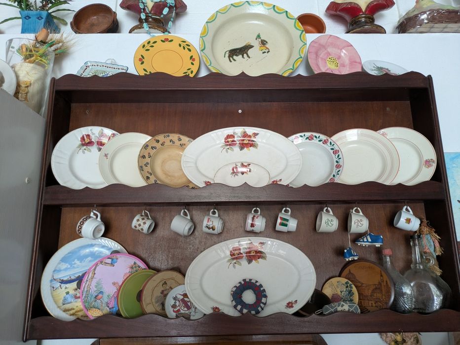 Louçeiro para pratos em Mogno