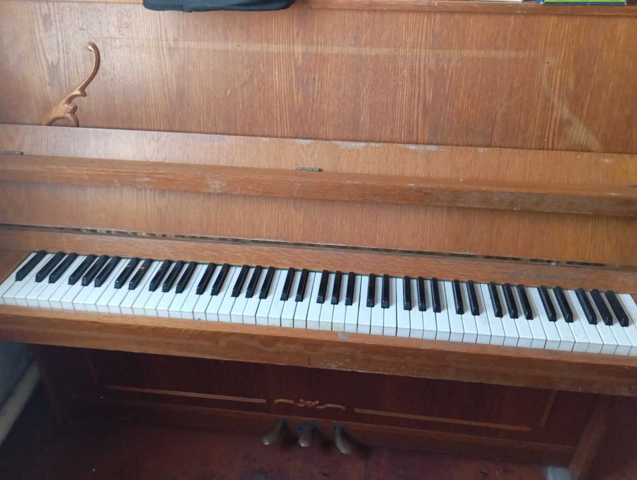 Піаніно Україна безкоштовно