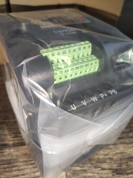 Преобразователь частотный для шпинделя векторный v/f 2.2kw380v,