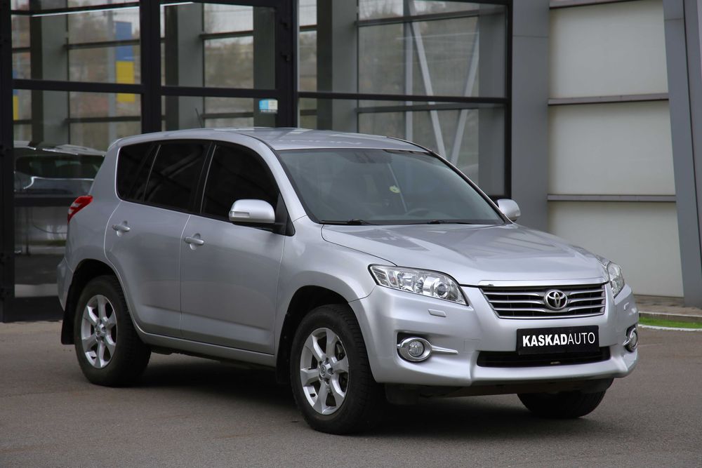 Продам Toyota Rav 4