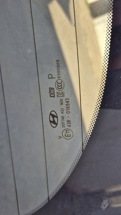 Скло в крижку багажника (ляду)Hyundai Kona Restyle