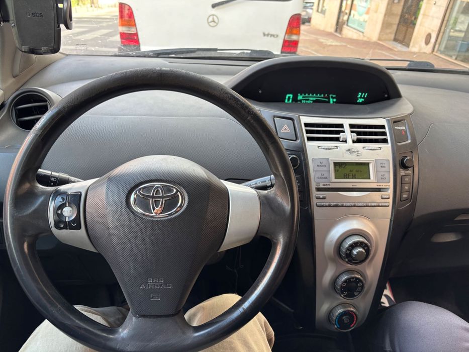 carro usado toyota yaris