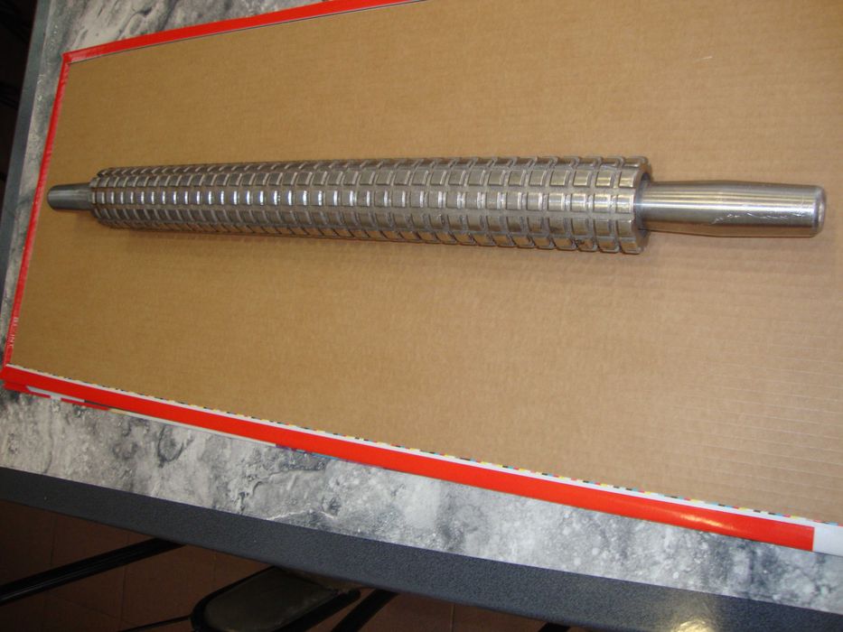 Rolo pasteleiro como novo moer amêndoa