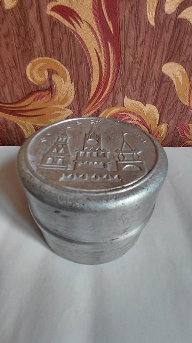 Алюмінева коробочка.