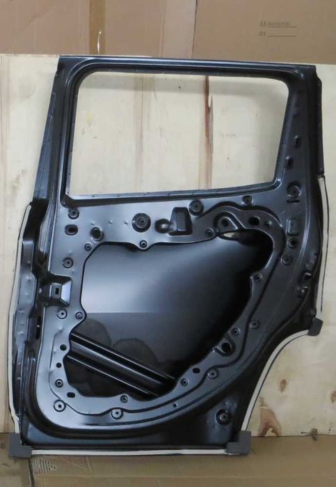 Задні праві двері  Jeep Compass 2017 - 68246268AB