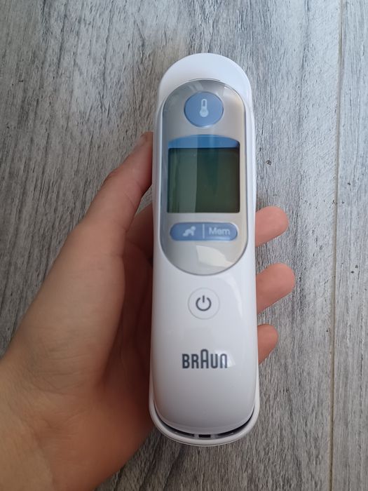 Termometr do ucha douszny BRAUN IRT6520 THERMOSCAN 7 AGE PRECISION