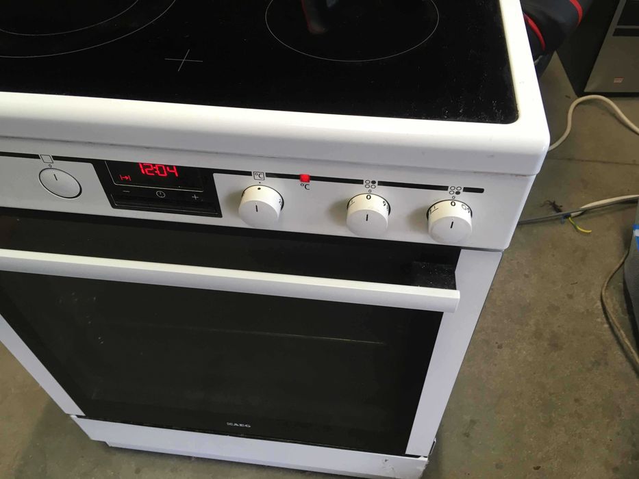 Kuchenka elektryczna 60 cm