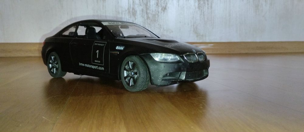 Машинка на пульті бмв м3