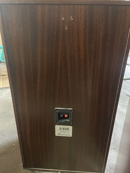 акустичну систему Radiotehnika S-50B.