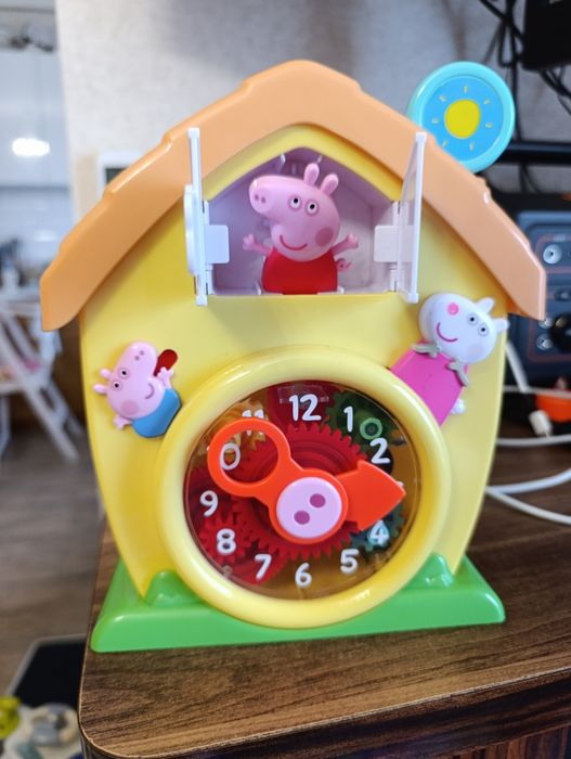 Годинник Свинки Пеппи, будиночок Свинки Пеппи
