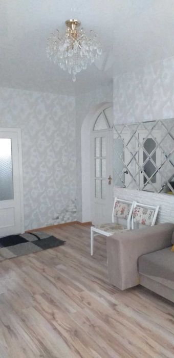 2 поверховий будинок 194 кв.м з ремонтом у с. Кідьош 6 км до Берегова!