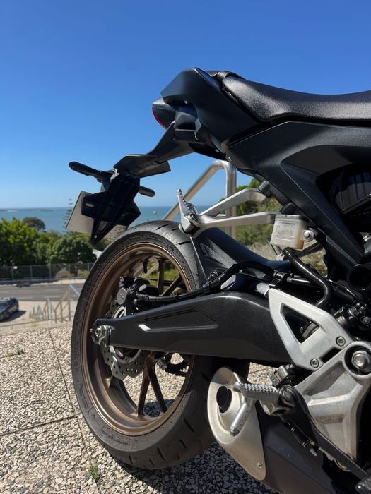 Honda CB125R 2022