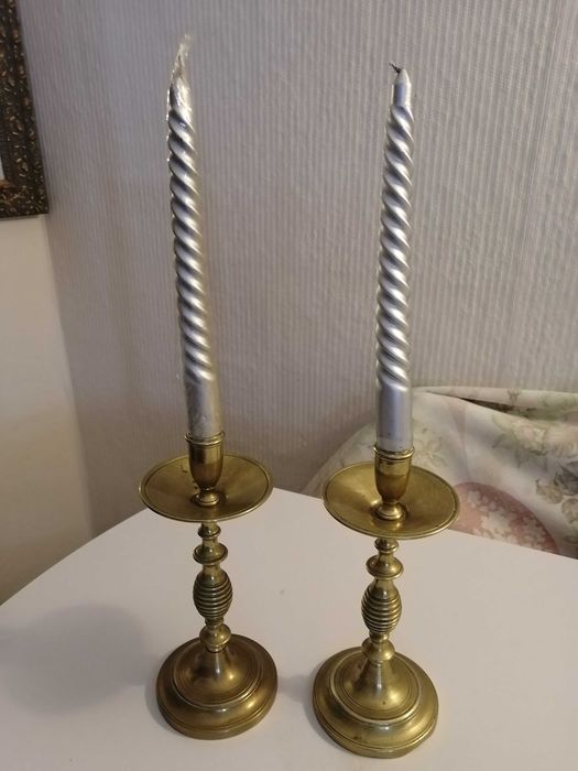 Castisais de ferro forjadoc´velas não mando á cobrança