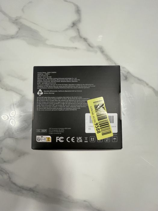 автомобільний відеореєстратор Dash Camera V100Pro.