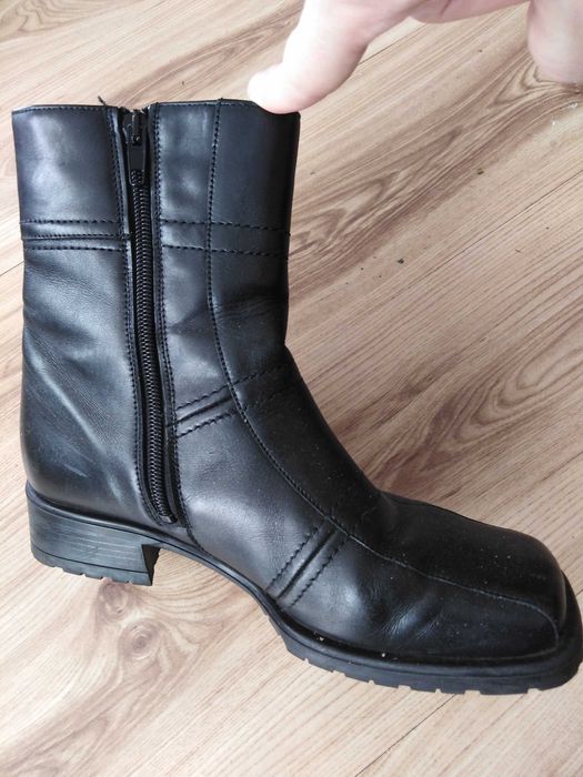 Skórzane botki damskie.