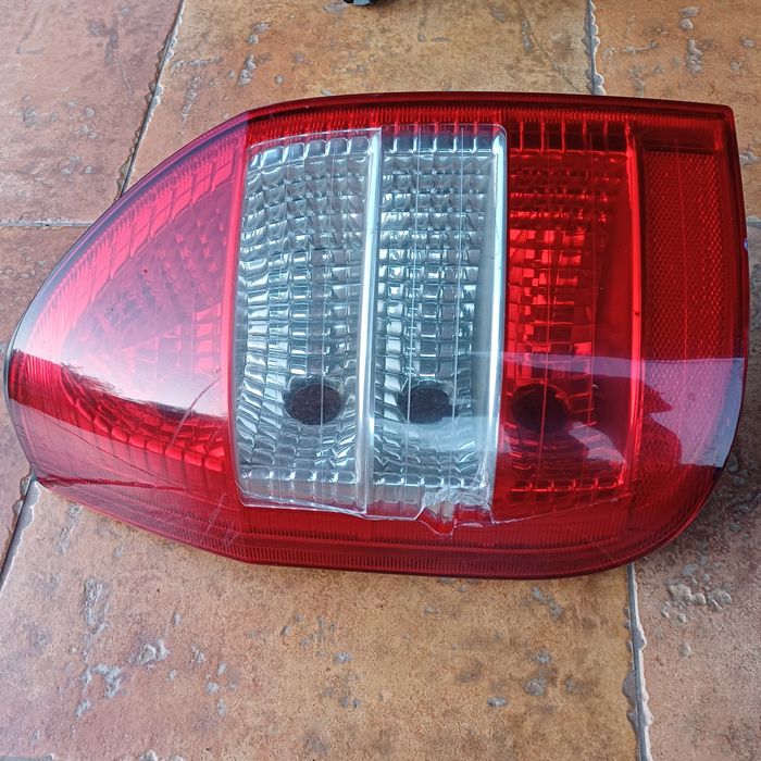 Фара задня ліва Opel Zafira A 1999-2005 ( дефект)