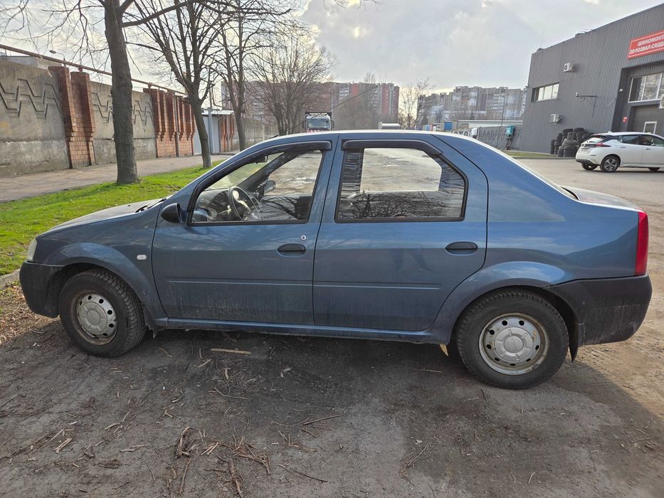 Авто Dacia Logan 2008