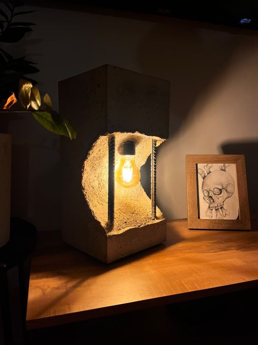 Lampa betonowa w stylu industrialnym